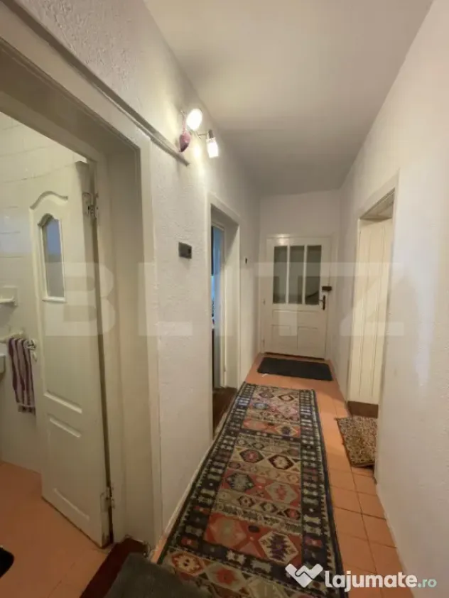 Se vinde casă in orașul HAȚEG – cu etaj, mansardă, pis - Hateg (Hunedoara)
