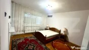 Se vinde casă in orașul HAȚEG – cu etaj, mansardă, pis 