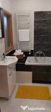 Apartament 3 camere Lacul Tei 