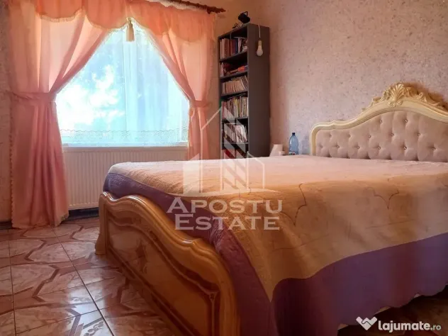 Casa, de vanzare, in Curtici. - Curtici (Arad)