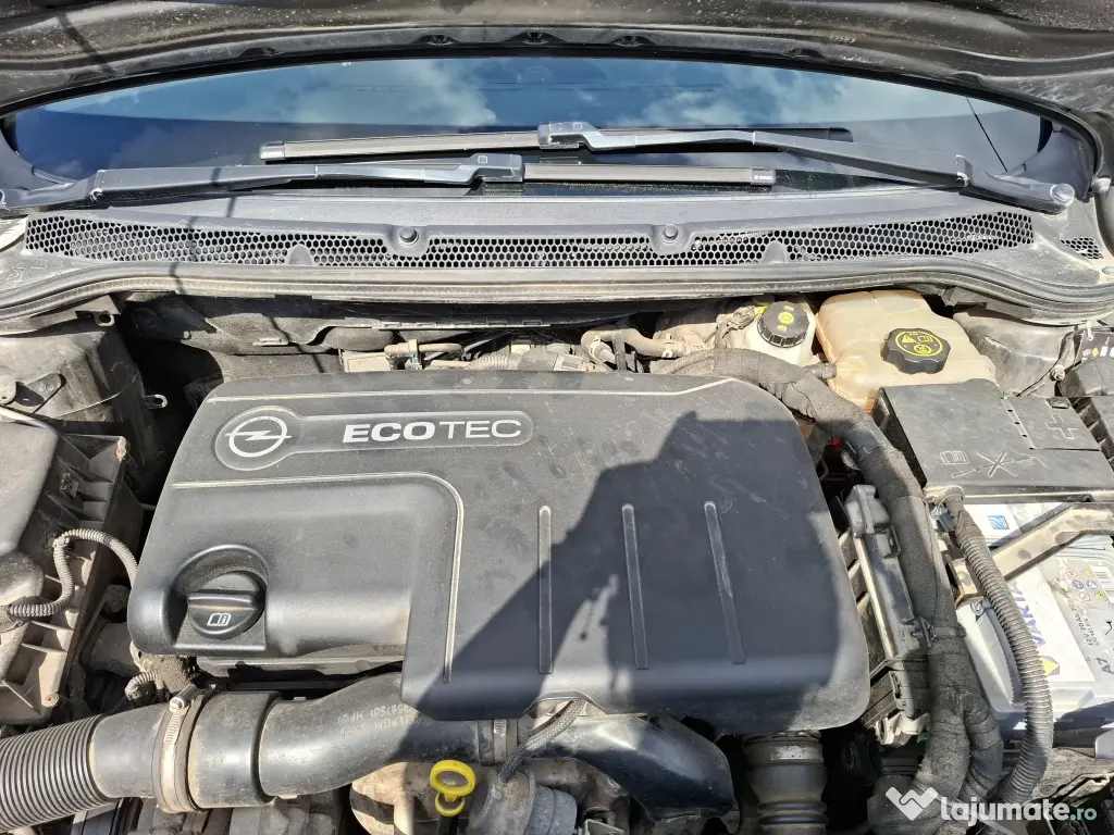 OPEL Astra 2013 — imagine 6