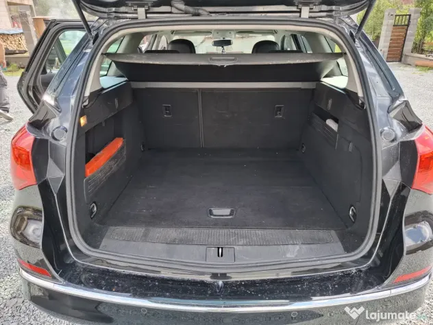 Opel Astra J Sport touarer 2013