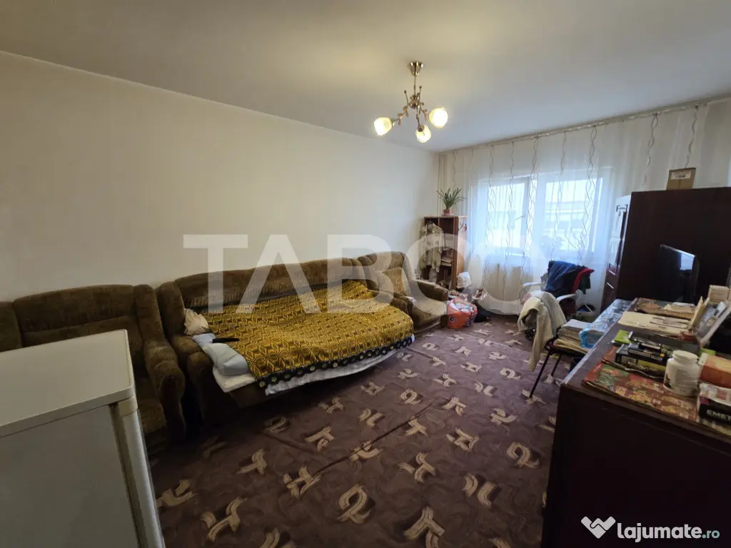 Apartament decomandat 2 camere etaj3 balcon pivnita Vasile A - Sibiu (Sibiu)