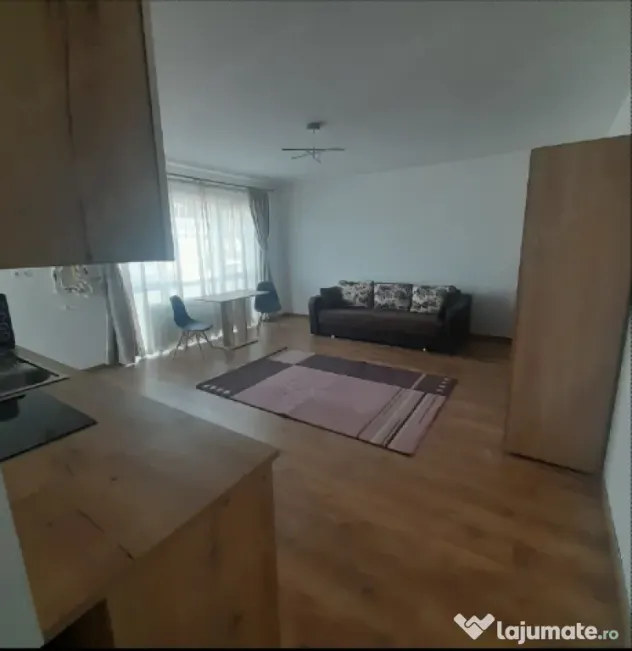 Inchiriez garsoniera Lacul lui Binder cu loc de parcare