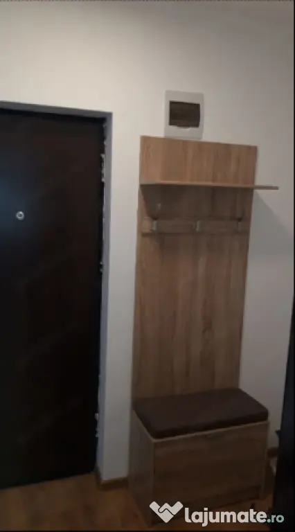 Inchiriez garsoniera Lacul lui Binder cu loc de parcare