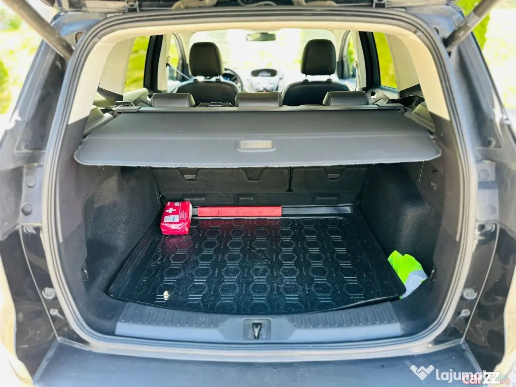 FORD Kuga 2015 — imagine 13