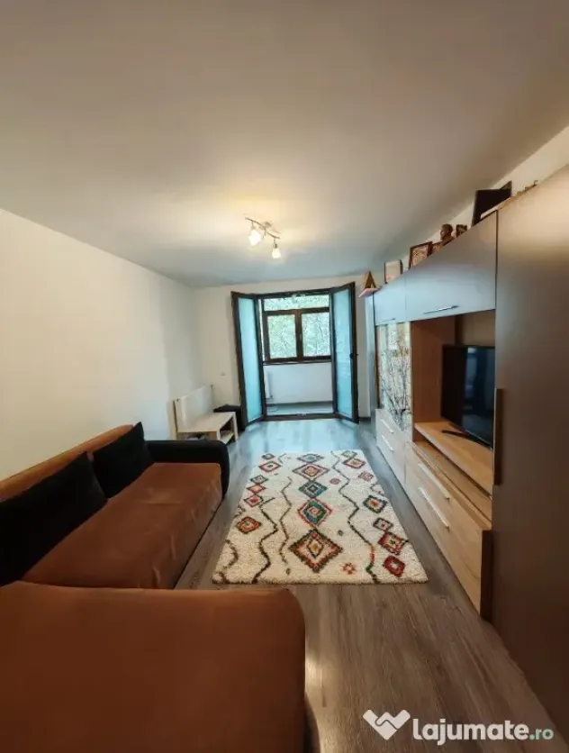 Apartament Cu 2 Camere Decomandarte Zona Ultracentrala - Suceava (Suceava)