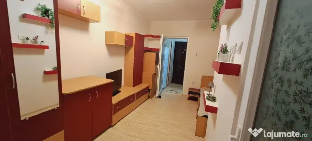 Garsoniera de inchiriat