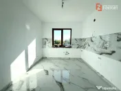 Casa individuala cu 4 camere, teren 900 mp, cu toate utilita 