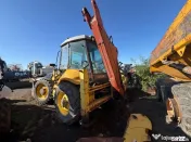 Motor buldoexcavator New Holland LB 115 B piese 