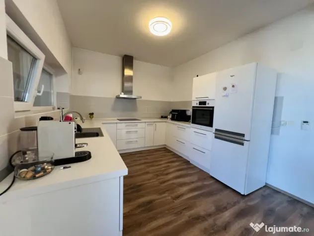 Casa individuala 5 camere - Sacalaz, zona centrala - Sacalaz (Timis)