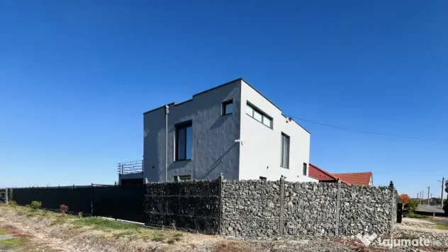Casa individuala 5 camere - Sacalaz, zona centrala - Sacalaz (Timis)