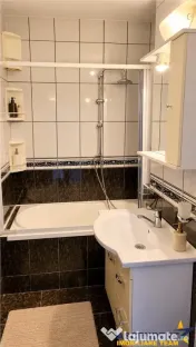 3 camere decomandate, gata de mutare, mobilat si utilat, eta