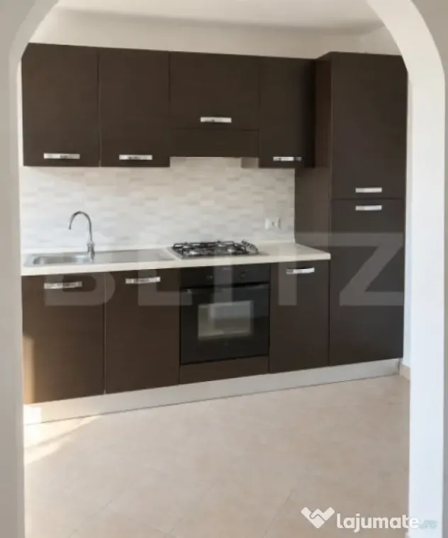 Apartament cu 3 camere pe două niveluri, Burdujeni, 57 mp - Suceava (Suceava)