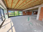 DE ÎNCHIRIAT–Spațiu Comercial/Birouri/Clinică–162 mp 