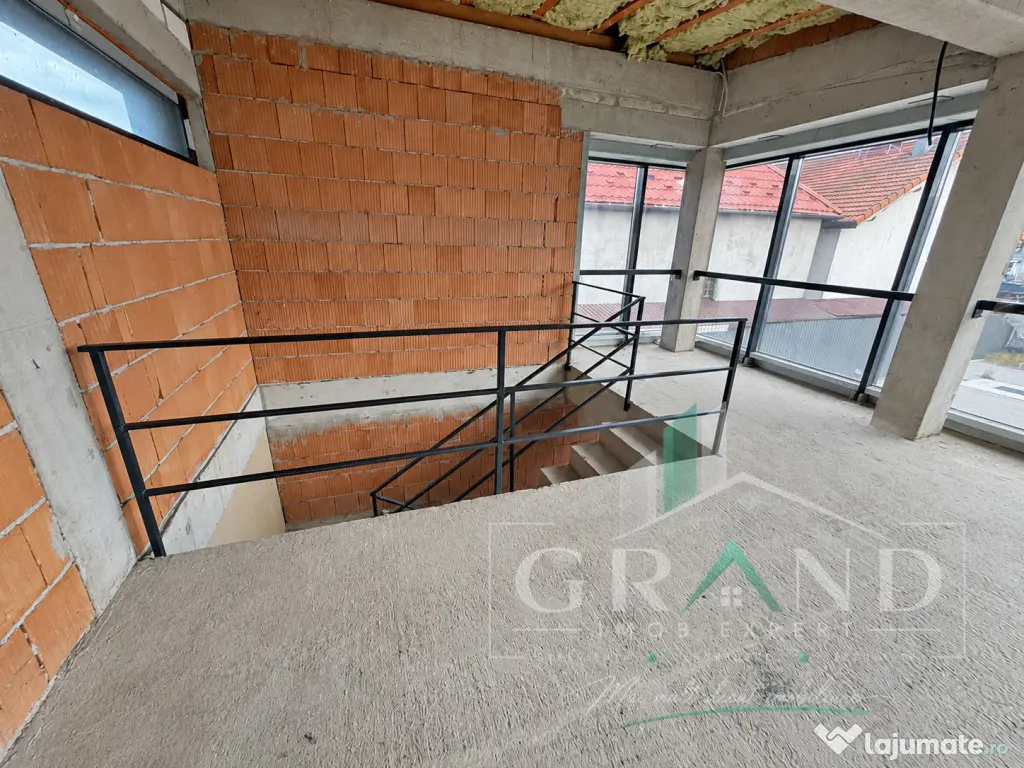 DE ÎNCHIRIAT–Spațiu Comercial/Birouri/Clinică–162 mp - Floresti (Cluj)