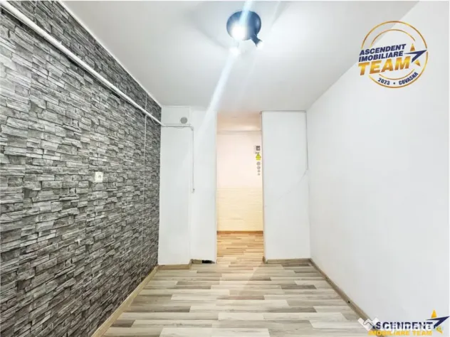 Spatiu comercial dispus la strada principala, Central, Lenin - Sfantu Gheorghe (Covasna)