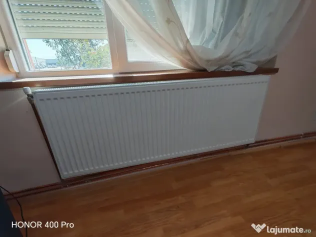 Apartament 4 camere semidecomandat Aradul Nou