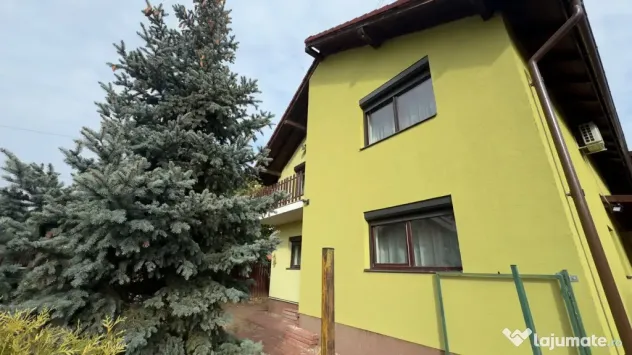 Casa individuala cu garaj, teren 706mp, terasa la etaj 50mp, - Dumbravita (Timis)