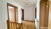 Casa individuala cu garaj, teren 706mp, terasa la etaj 50mp, 
