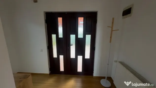 Casa individuala cu garaj, teren 706mp, terasa la etaj 50mp, - Dumbravita (Timis)