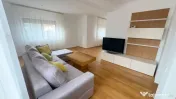 Casa individuala cu garaj, teren 706mp, terasa la etaj 50mp, 