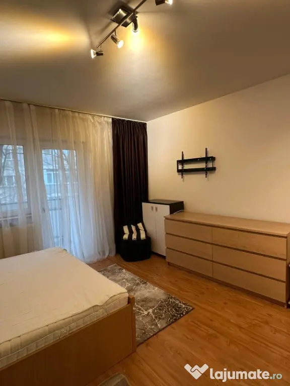 Garsoniera Metrou Brancoveanu 40mp - Bucuresti (Bucuresti-Ilfov)