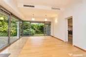 Vilă 7 Camere | 307 MP | Grădină & Terase | Garaj | Băne 