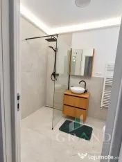Apartament de vanzare 2 camere decomandate, Sesul de Sus, Fl 