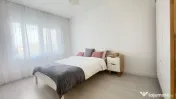Casa de tip triplex cu 3 camere, in Dumbravita. 