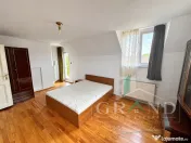 Casă 280 MP | 4 Camere | 4 Băi | 2 Bucătării | Garaj | M