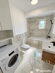 Apartament 2 camere | Semidecomandat | Parcare | Floresti