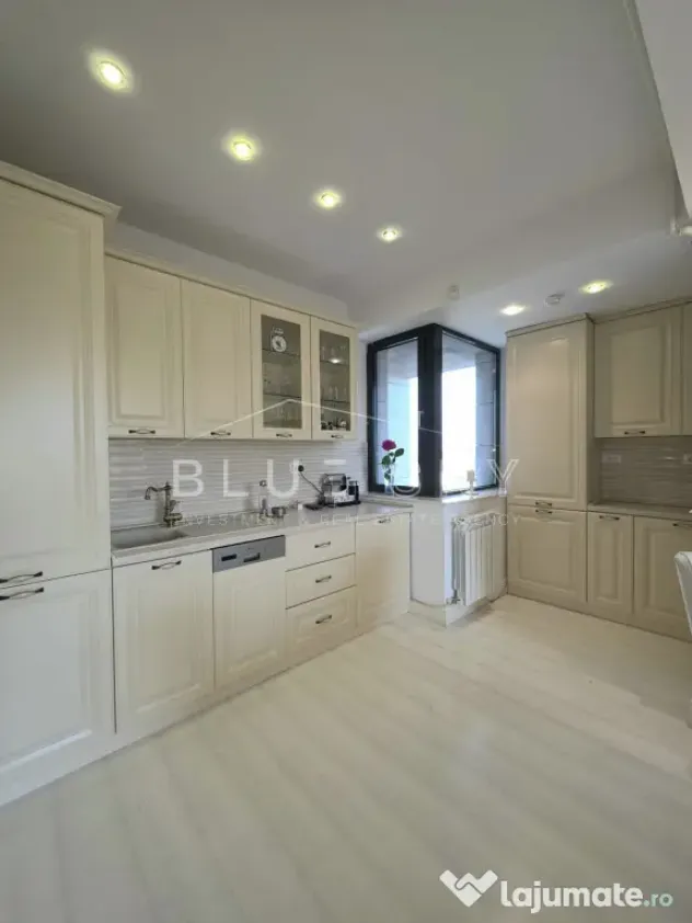 Apartament premium cu 2 băi și dressing | Bd. Mamaia – L - Constanta (Constanta)