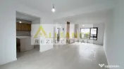 Casă P+E cu 4 camere, complet mobilată, curte amenajată cu gazon