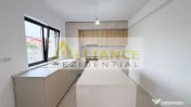 Casă P+E cu 4 camere, complet mobilată, curte amenajată cu gazon