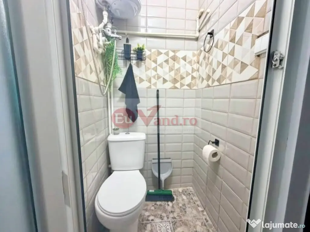 De vanzare garsoniera renovata, etaj 3, Gara, 17.900 euro - Galati (Galati)