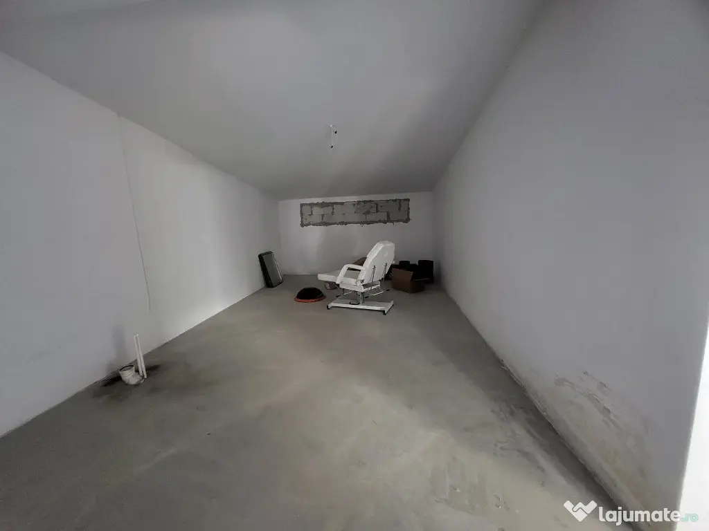 Spatiu comercial de inchiriat - 160mp - terasa 40mp, Eroilor - Floresti (Cluj)