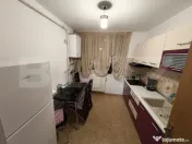 Apartament 3 camere , parcare, zona Avram Iancu 
