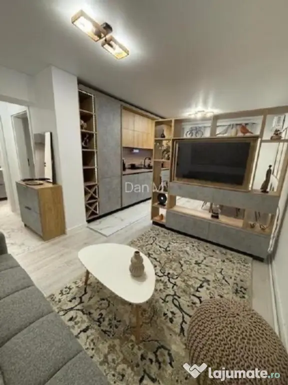 Berceni piata sudului sun royal studio - Bucuresti (Bucuresti-Ilfov)