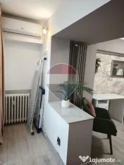 DE INCHIRIAT Apartament cu 3 camere în zona P-ta Alba Iulia 