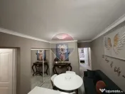 DE INCHIRIAT Apartament cu 3 camere în zona P-ta Alba Iulia 