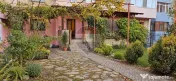 Apartament cu grădină privată și intrare separată 