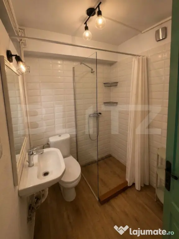 Apartament ultracentral de vânzare - zona pietonală - Oradea (Bihor)