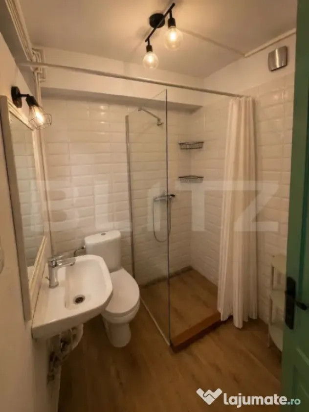 Apartament ultracentral de vânzare - zona pietonală - Oradea (Bihor)