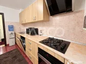 Apartament de inchiriat 3 camere mobilat utilat in zona cent 