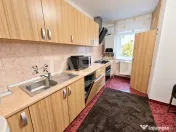 Apartament de inchiriat 3 camere mobilat utilat in zona cent 