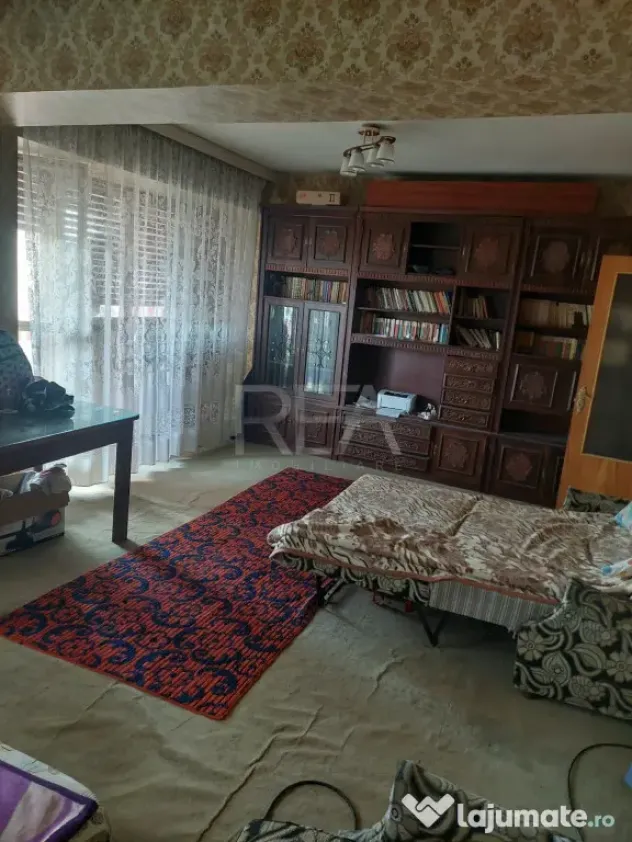4 camere Piața Iancului decomandat, et. 2, an 1978, metrou, - Bucuresti (Bucuresti-Ilfov)