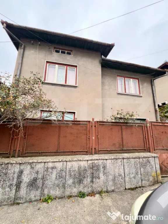 CASĂ DE VÂNZARE ÎN EXCLUSIVITATE BLITZ – HUNEDOARA, STR - Hunedoara (Hunedoara)