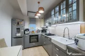 3 camere, 2 băi, loc de parcare și boxă incluse, Apărătorii Patriei