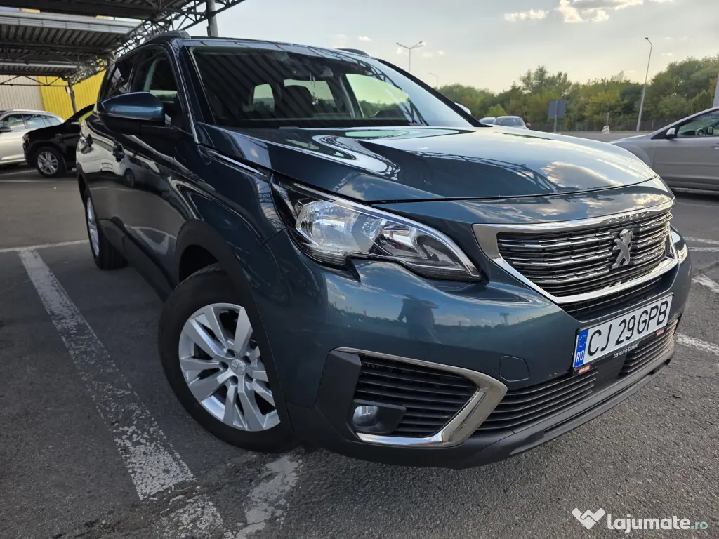 PEUGEOT 5008 , automat ,diesel, stare foarte buna .7 locuri. TVA INCLUS